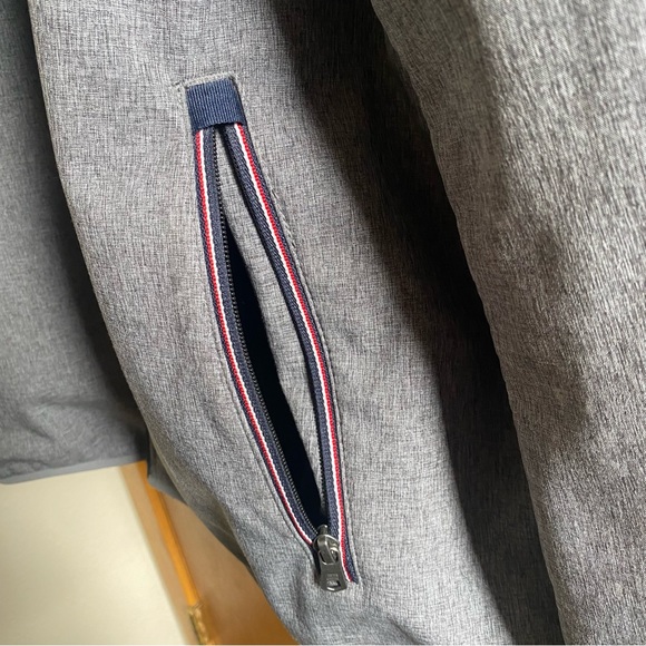 TOMMY HILFIGER • Gray Zip Midweight Softshell Jacket - XXL - Picture 7 of 16